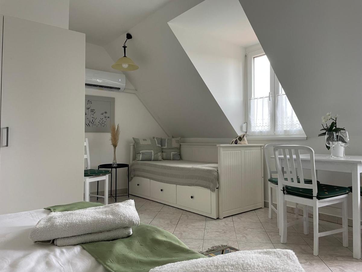 Fertőrákos Szentesi Panzio B&B 외부 사진